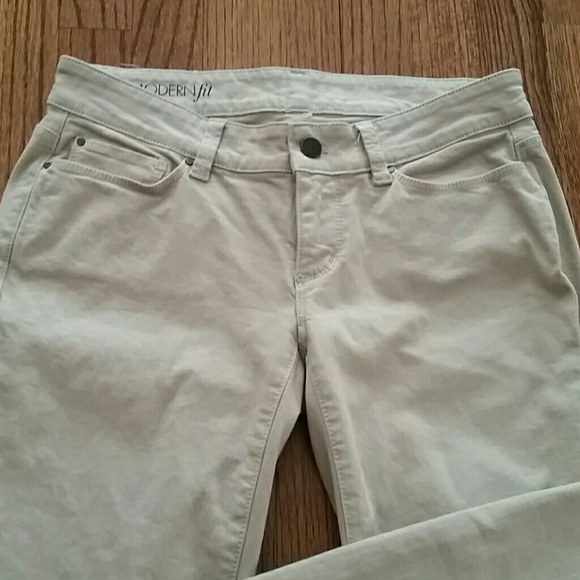 Ann Taylor Khaki Modern Fit Jeans Women’s 2 - Picture 2 of 7